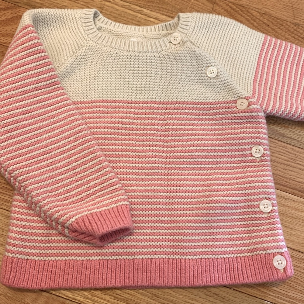 EUC, GAP, girls pink and cream striped sweater